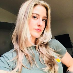 Meet your Posher, Renee